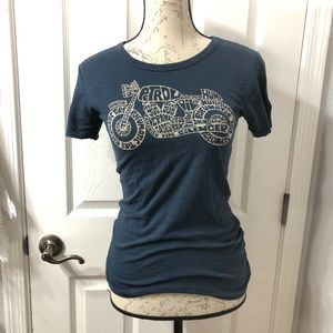 Vintage JOHNSON MOTORS Blue Graphic T-Shirt Size M